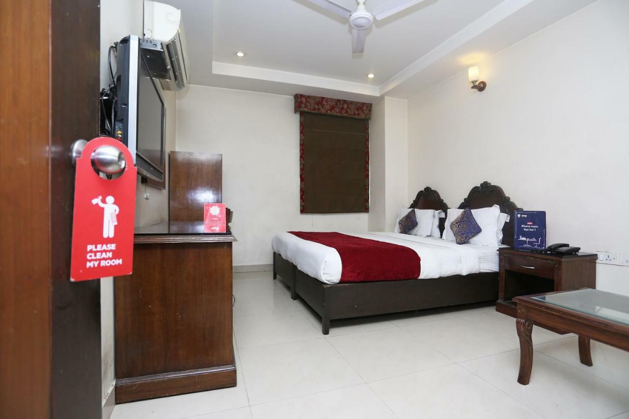 Hotel Clark Heights New Delhi Exterior photo